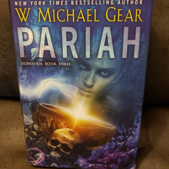 Novel Other - Pariah Donovan: Book Three by W. Michael Gear